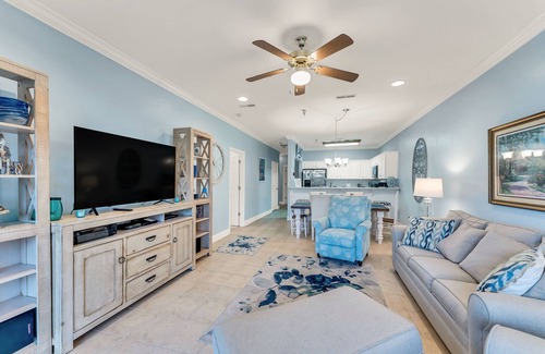 Jasper Condo | Duncan Bridge 332 - Lots of seating on the balcony for enjoying lake views morning and night!