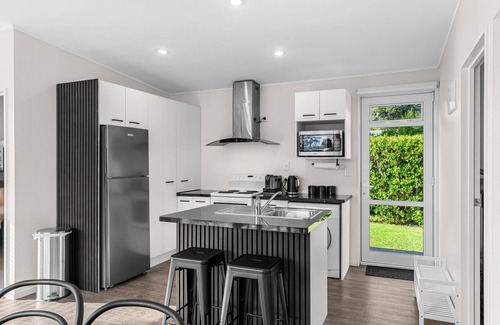 Mangawhai House | Dune Days - Charming, sunny home with great outdoor living in the heart of the village