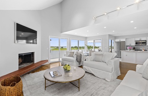 Westhampton Beach House | Dune Rd Westhampton Beach Village Waterfront Walk to Town