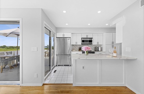 Westhampton Beach House | Dune Rd Westhampton Beach Village Waterfront Walk to Town