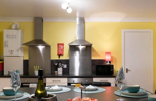 Huntly House | Dunedin House -Contractors - Business Travellers