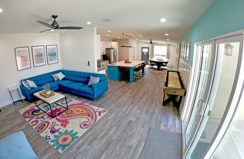 Oxnard Dunes House | Dunes by the Shore - Walk to the Beach!