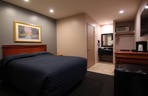 Hollywood Hotel | Dunes Inn Sunset