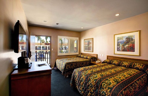 Hollywood Hotel | Dunes Inn Sunset
