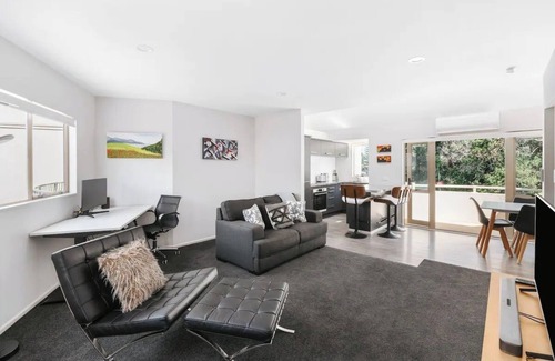 Mount Maunganui House | Dunes on Drury ~ Mount Maunganui - Beyonder Holiday Homes