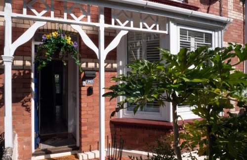 Dartmouth House | Dunestal Cottage