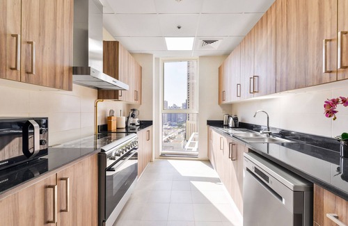 Downtown Dubai Apartment | Dunya Tower - Downtown Luxury - 5 Min Walk To Dubai Mall!