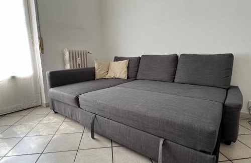 Rozzano Apartment | DUOMO A 20 MINUTI Netflix WiFi da Juls Home