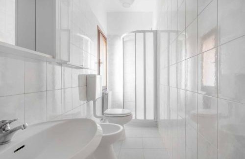 Morivione Apartment | Duomo Navigli - ResinArt Milan with Patio and WiFi