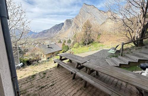 Saint-Martin-de-la-Porte Apartment | Duplex 15 Pers-Proche Grands Cols-Garage