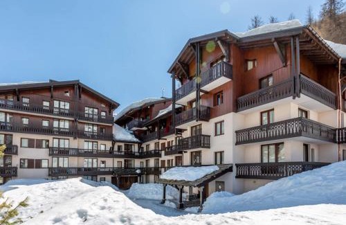 Val-d'Isere Apartment | Duplex 4 pièces avec WiFi, parking et animaux acceptés - FR-1-694-139