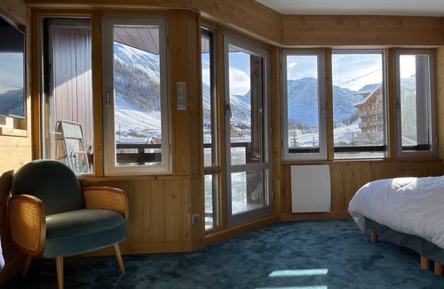 Val-d'Isere Apartment | Duplex 70m2 facing south ideally located 250m from the start of Solaise/Bellevarde