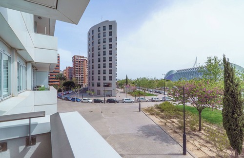 Penya-roja Apartment | Duplex apartment with 3 bedrooms and 2 bathrooms Ciudad de las Ciencias.