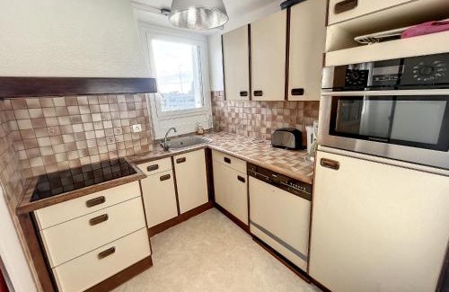 Granville Apartment | Duplex Atypique avec Terrasse à 400m de la Plage et du Centre - FR-1-361-333