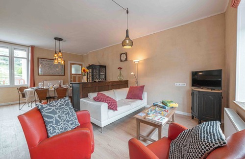 Dinant Apartment | Duplex au Bord de la Meuse à Dinant Pour 2 à Personnes - Gîte le Grand Kangourou