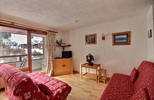 Saint-Jean-dʼAulps Apartment | DUPLEX AVEC ACCES PISCINE - SAINT JEAN D'AULPS STATION - 9 PERSONNES - DAILLE D10