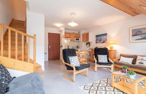 Saint-Lary-Soulan Apartment | Duplex confortable avec 2 chambres, balcon et parking à Saint Lary village, proche des thermes et télécabine - FR-1-296-336