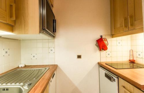 Montchavin Apartment | Duplex cosy 6 pers à 150m des pistes avec parking gratuit, balcon, appareils à raclette et fondue - FR-1-329-86