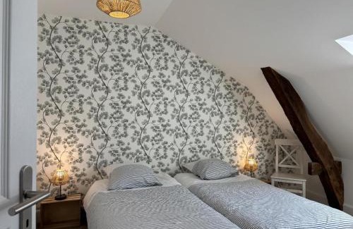 Moulins Apartment | Duplex de charme au cœur historique de Moulins avec équipements modernes et literie incluse - FR-1-489-523
