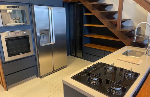 Atiradores Apartment | Duplex de Luxo na via Gastrômica Localiz