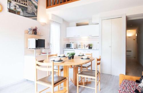 Saint-Lary-Soulan Apartment | Duplex ensoleillé pour 6 personnes avec balcon et parking à Saint-Lary village - FR-1-296-188
