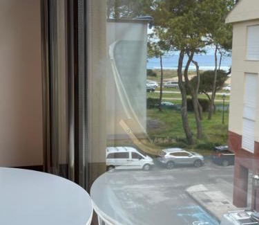 San Vicente de la Barquera Apartment | Duplex 1aLinea PLAYA Incluye PARKING PRIVADO y TRASTERO Wifi FIBRA alta velocidad