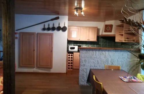 Besse-en-Chandesse Apartment | DUPLEX APARTMENT 120 m2