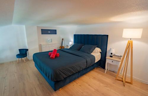 Saint-Gilles-Croix-de-Vie Apartment | Duplex Premium - Balcon Vue Port - 100m de la Plage - 4 Pers - TV 4K