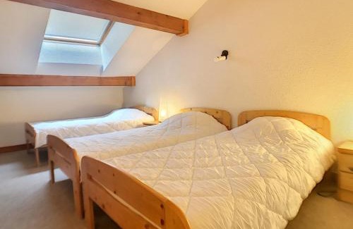 Saint-Martin-de-Belleville Apartment | Duplex cosy proche des pistes avec balcon - 6 pers, 45m², casier à skis, télécabine à 2 min - FR-1-344-1003