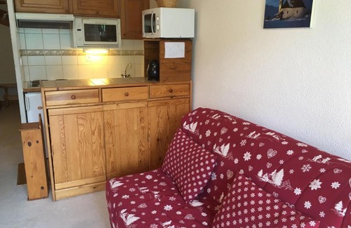 Saint-Martin-de-Belleville Apartment | Duplex cosy proche des pistes avec balcon - 6 pers, 45m², casier à skis, télécabine à 2 min - FR-1-344-1003