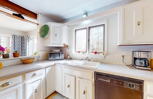 Cedar Bushes House | Duplex home blocks from Manomet Beach with balcony, firepit & outdoor space