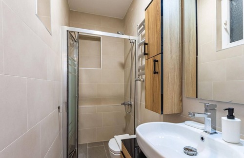 Harbiye Villa | Duplex House near Trendy Attractions in Sisli