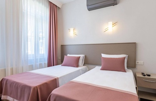 Harbiye Villa | Duplex House near Trendy Attractions in Sisli