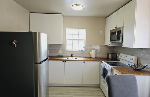 Sugar House House | Duplex in Historic East Bench in SLC with AC, WiFi, Ski/Hike, Airport, Downtown