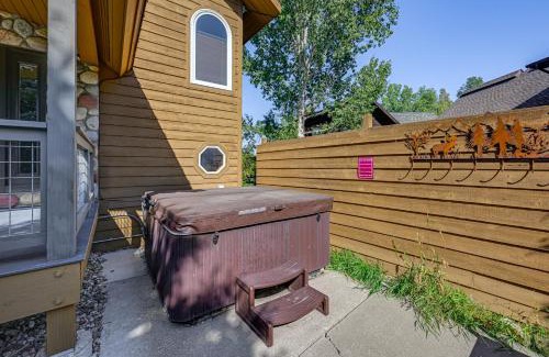 Steamboat Springs House | Duplex in Quiet Family Neighborhood 1 Mi to Skiing