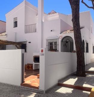 Los Gallos-Cerromolino Ski Chalet | Duplex Las Torres La Barrosa - 750m from the Beach