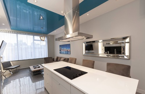 Milton Park Apartment | Duplex Loft with Private Terrace, Parc Avenue