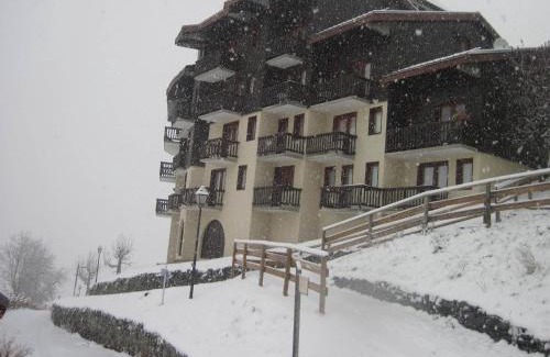 Montchavin Apartment | Duplex lumineux proche pistes, 8 pers, balcon - FR-1-181-2496
