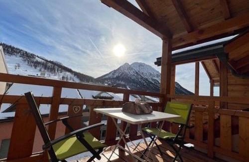 Montgenevre Apartment | Duplex lumineux près des pistes avec Wi-Fi et garage - FR-1-266-236