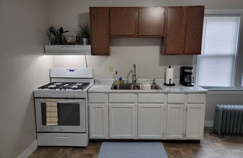 New Chicago Apartment | Duplex Near Crown Point/Hobart