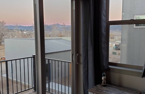 Salida House | Duplex Near Monarch, Hiking, Biking & Ark River. OCT/NOV Discounted. STR25-078