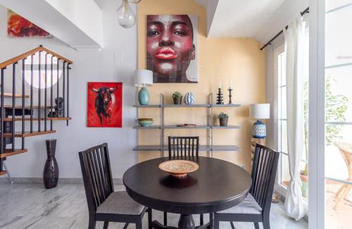 Nueva Andalucia Apartment | DUPLEX PENTHOUSE PUERTO BANUS POOL PADDLE WIFI BBQ
