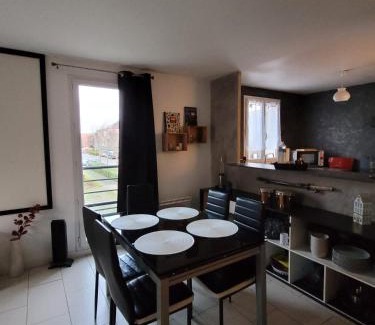 Chessy Apartment | Duplex proche Disney avec écran cinéma