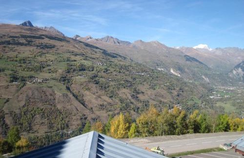 Montchavin Apartment | Duplex rénové proche pistes et commerces, balcon sud, 6 pers., casier à skis - FR-1-181-2442
