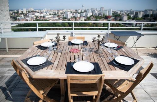 Bagnolet Apartment | Duplex rooftop vue Tour Eiffel