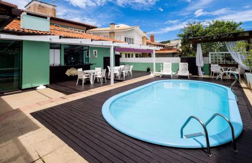 Jurere Internacional House | Duplex w/pool 800m from the beach in Jurerê DME025