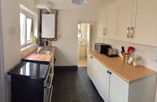 Kettering House | Durban House - Your home from home