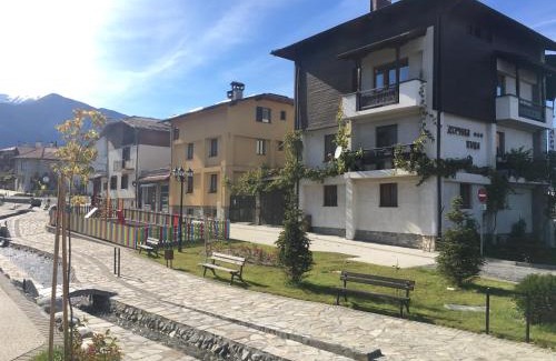 Kvartal Noviya Grad Hotel | Durchova Kashta Family Hotel