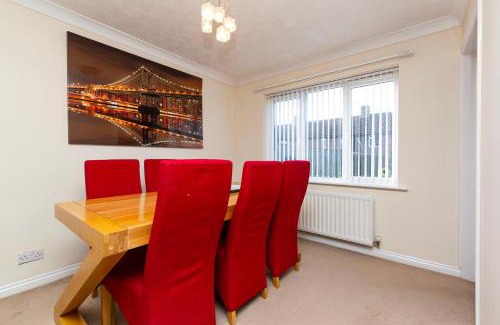 Durham House | Durham 3Bedroom Home Away From Home