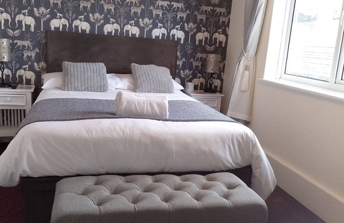 Beer Bed & Breakfast | Durham House Hotel